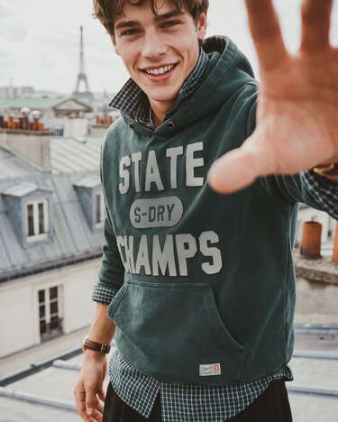 Hoodies & Sweatshirts